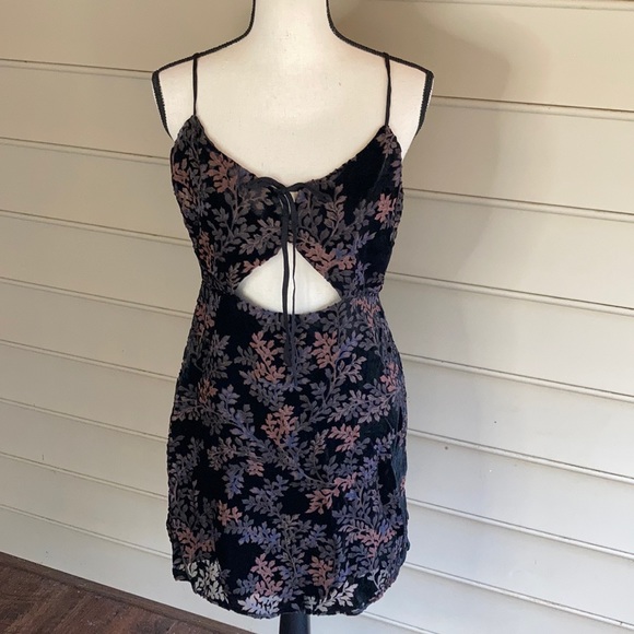 NWT Wild Honey Floral Burnout Velvet Dress - Picture 2 of 7